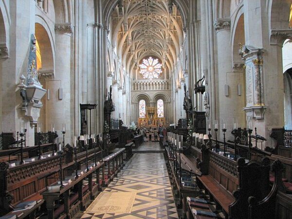 불꽃의 전도자: 존 웨슬리 부흥운동 3 640px Christ Church Cathedral nave